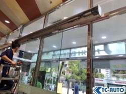 bảo dưỡng cửa trượt tự động 2 cánh siêu thị